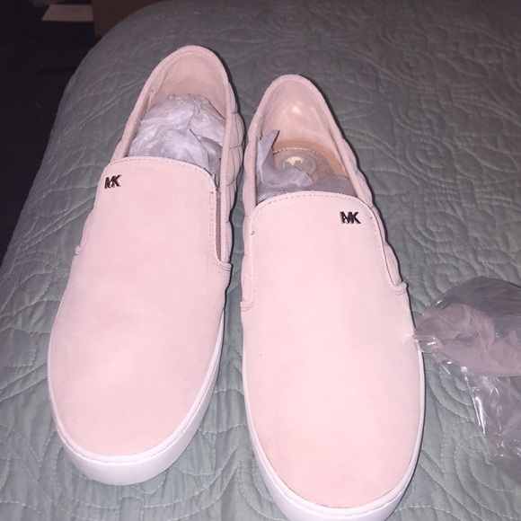 🌾HOST PICK 🥳 Michael Kors Slip On Shoes - Picture 3 of 6